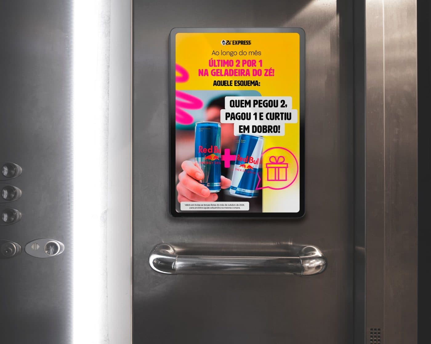 Peça da campanha na geladeira do Zé Express no condomínio